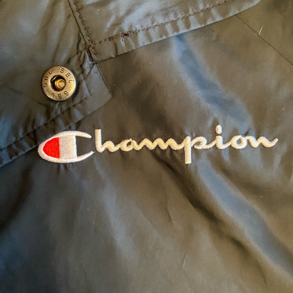 Champion Women's Zipper Tape Cropped Oversized C Script Logo Jacket Black Size S - Picture 8 of 8